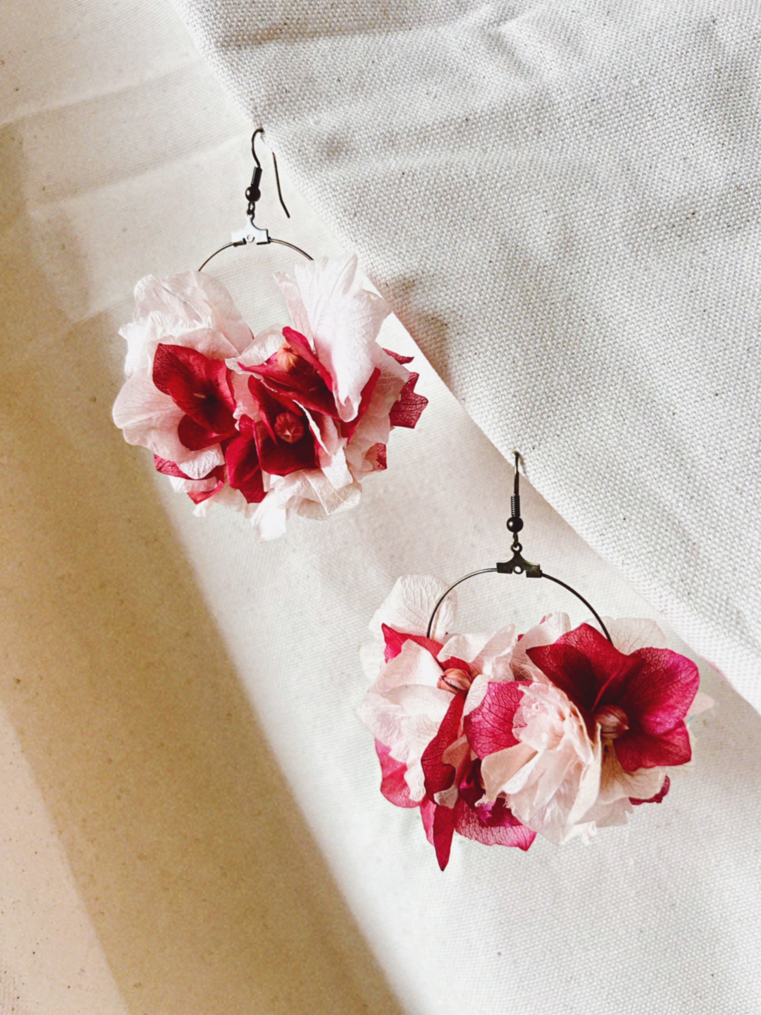 lherbefolle-fleuriste-nantes-mariage-bouclesdoreilles-rose-03.jpg