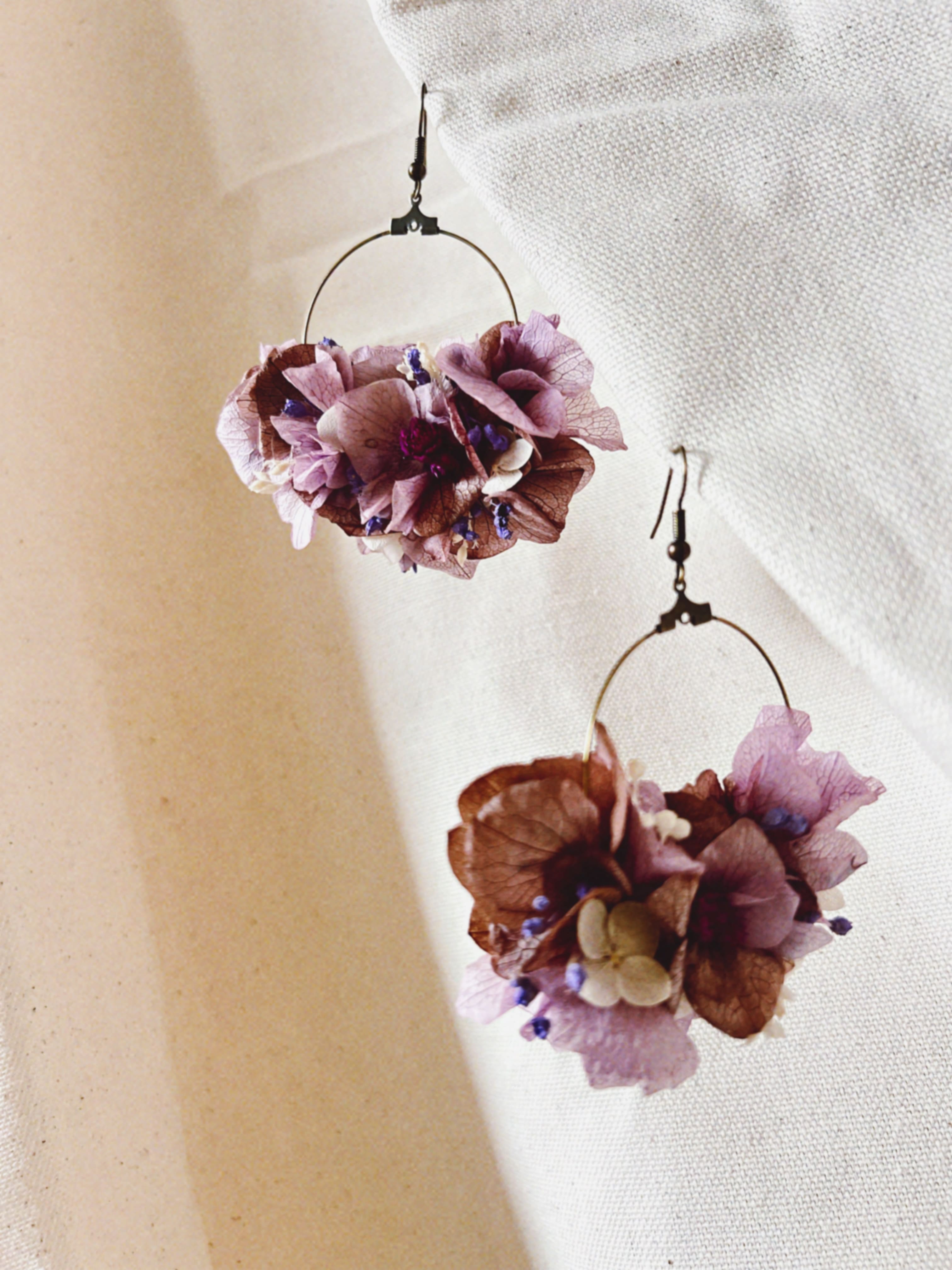 lherbefolle-fleuriste-nantes-mariage-bouclesdoreilles-violet-01.jpg